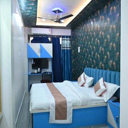 Sun High Stay Luxury Guest House Varanasi Bagian luar foto