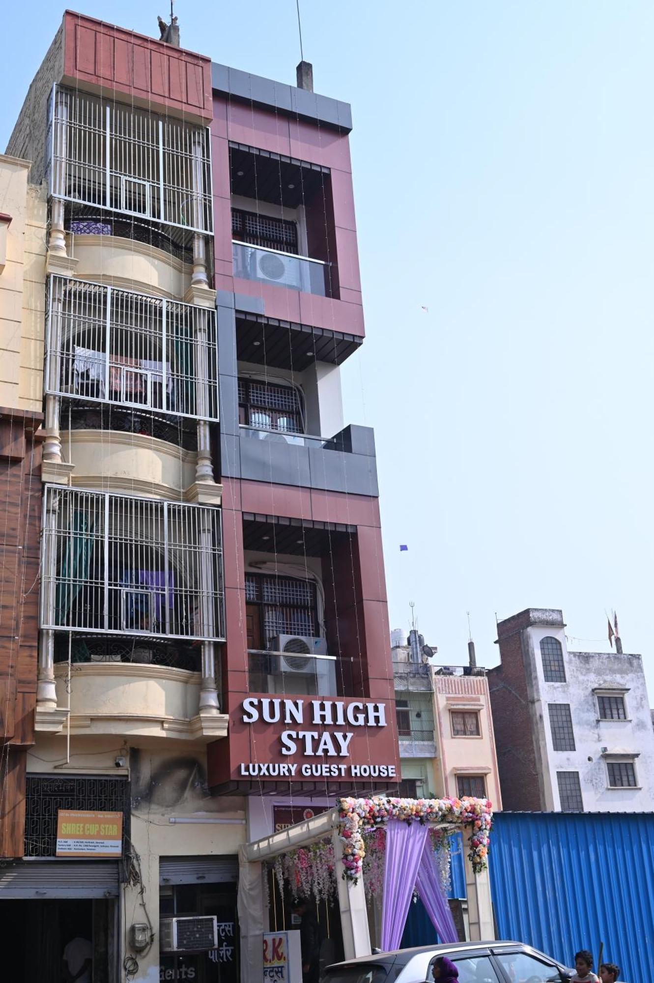 Sun High Stay Luxury Guest House Varanasi Bagian luar foto
