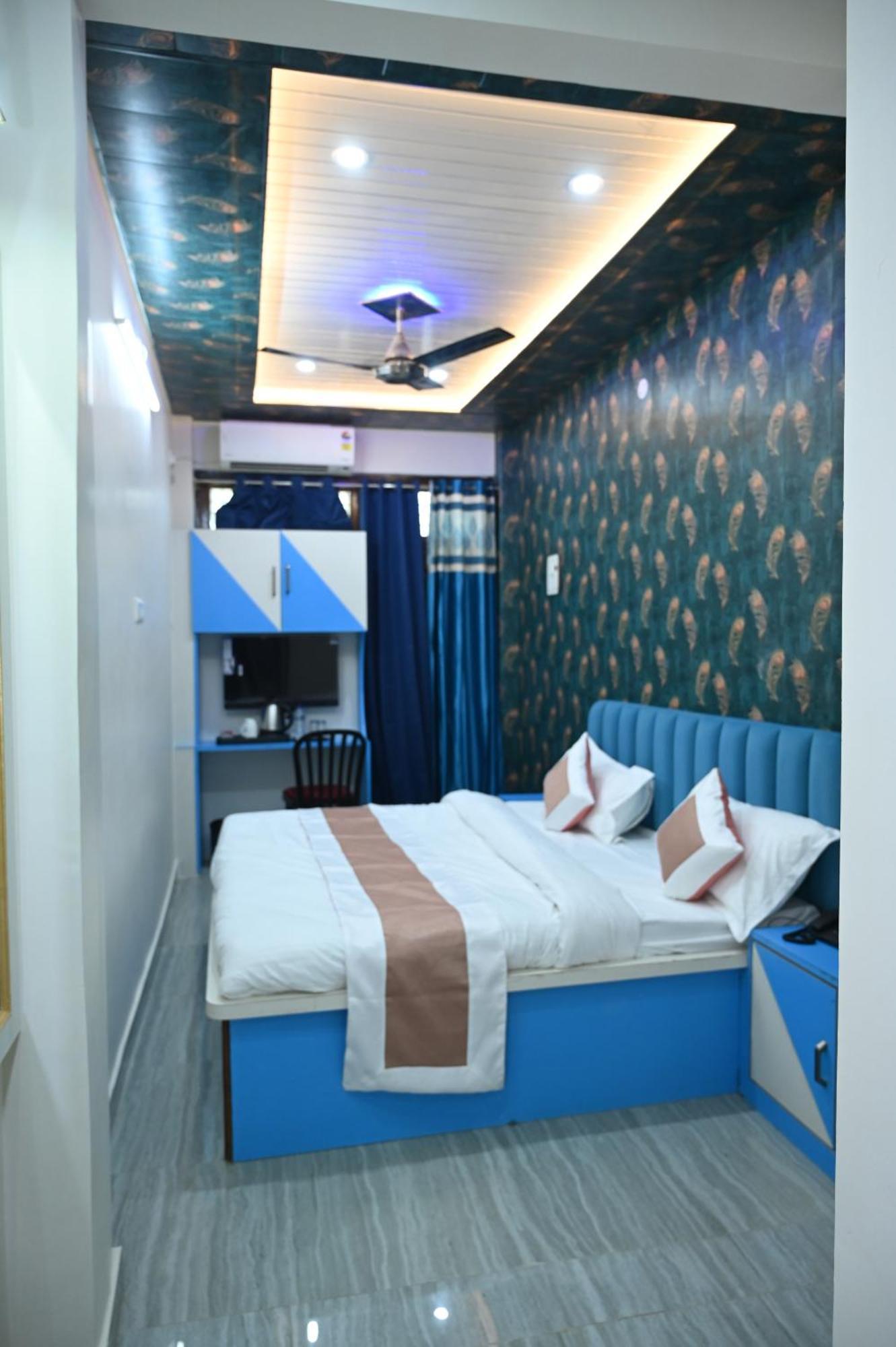 Sun High Stay Luxury Guest House Varanasi Bagian luar foto